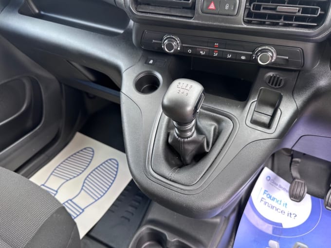 2025 Vauxhall Combo
