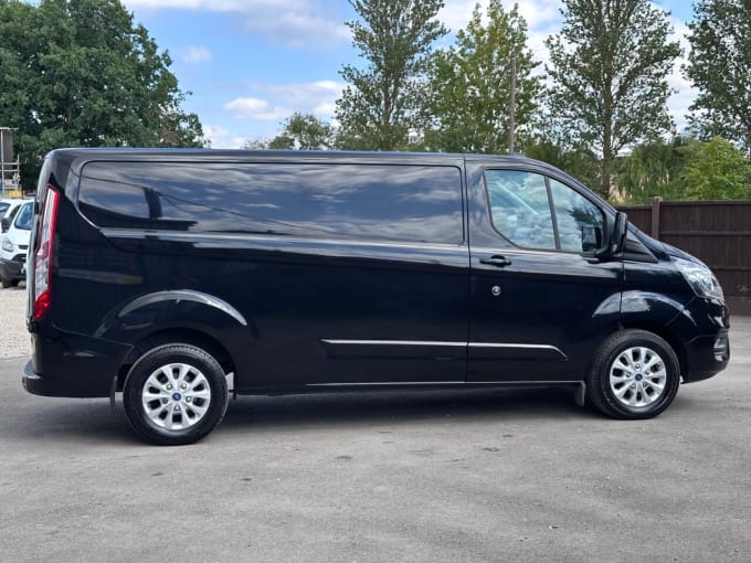 2025 Ford Transit Custom