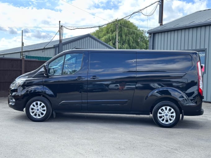 2025 Ford Transit Custom