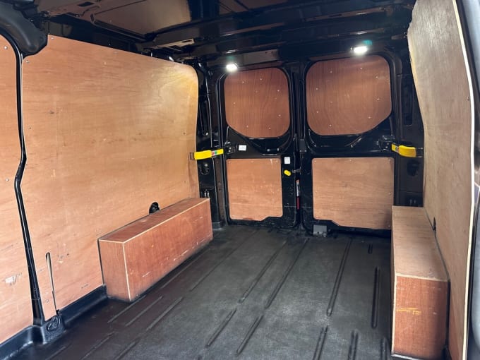 2025 Ford Transit Custom
