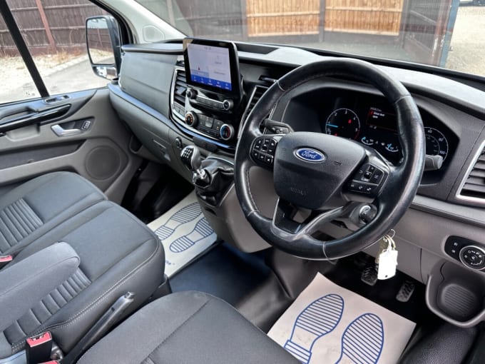 2025 Ford Transit Custom