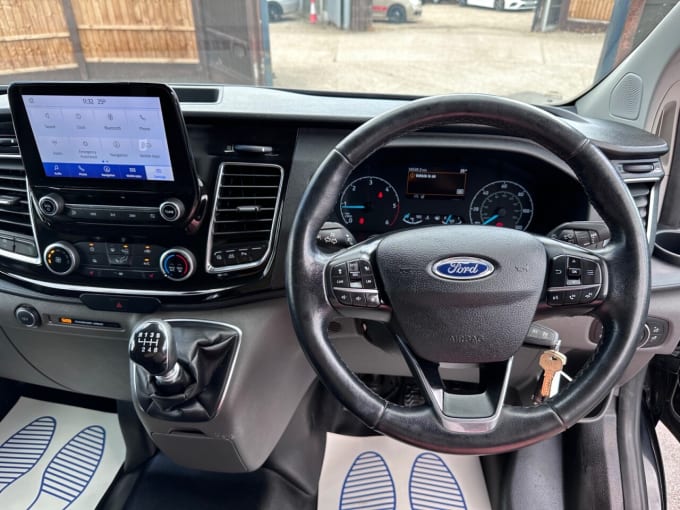 2025 Ford Transit Custom