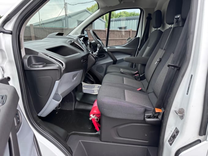 2025 Ford Transit Custom