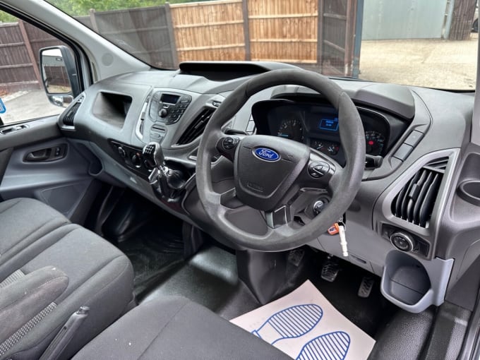2025 Ford Transit Custom