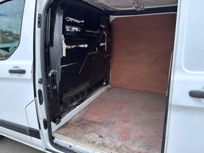 2025 Ford Transit Custom