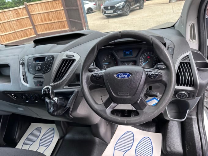 2025 Ford Transit Custom
