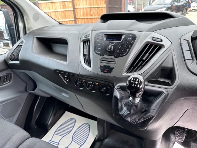 2025 Ford Transit Custom
