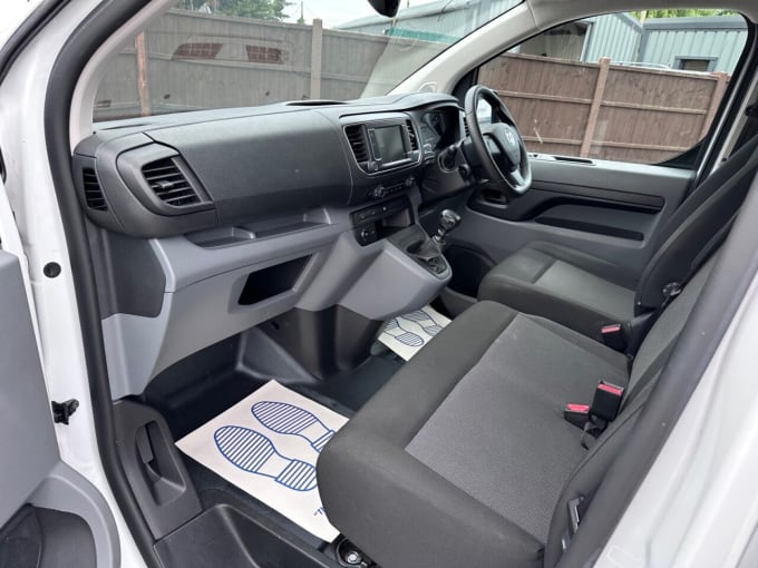 2025 Vauxhall Vivaro