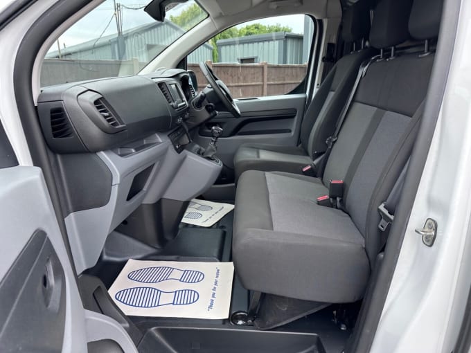 2025 Vauxhall Vivaro