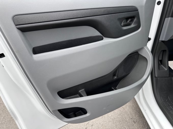 2025 Vauxhall Vivaro