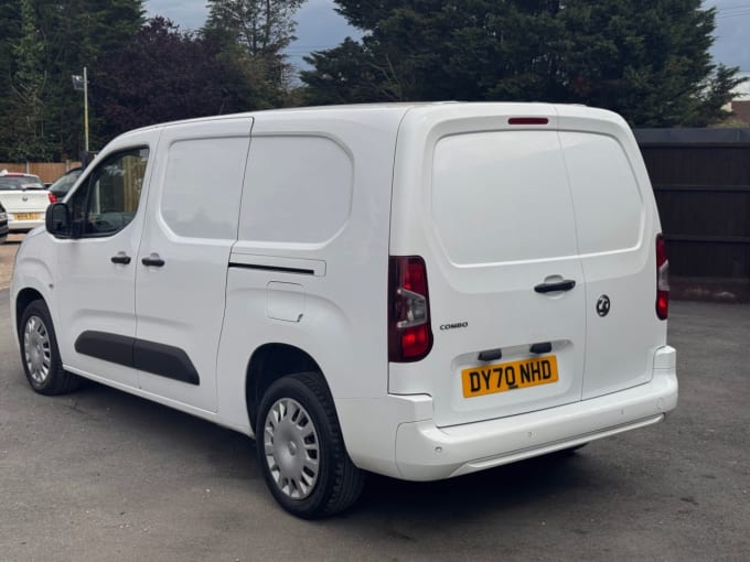 2025 Vauxhall Combo
