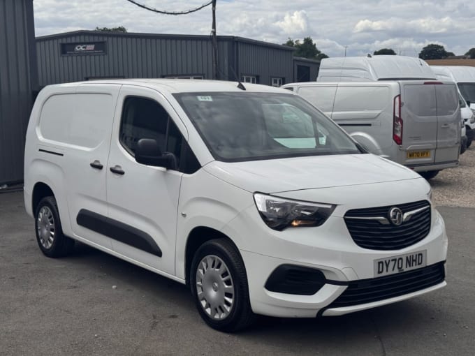 2025 Vauxhall Combo