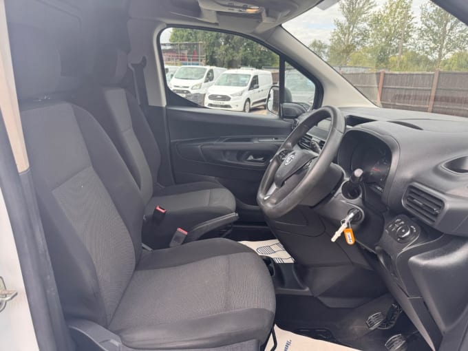2025 Vauxhall Combo
