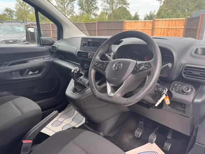 2025 Vauxhall Combo