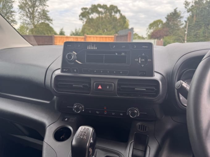 2025 Vauxhall Combo