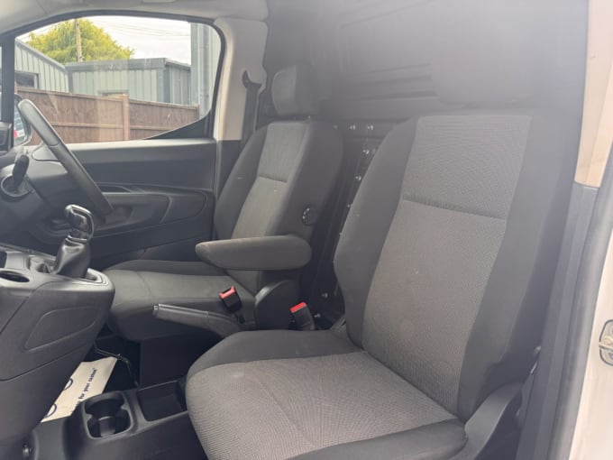 2025 Vauxhall Combo