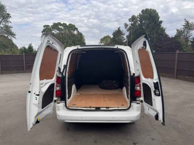 2025 Vauxhall Combo