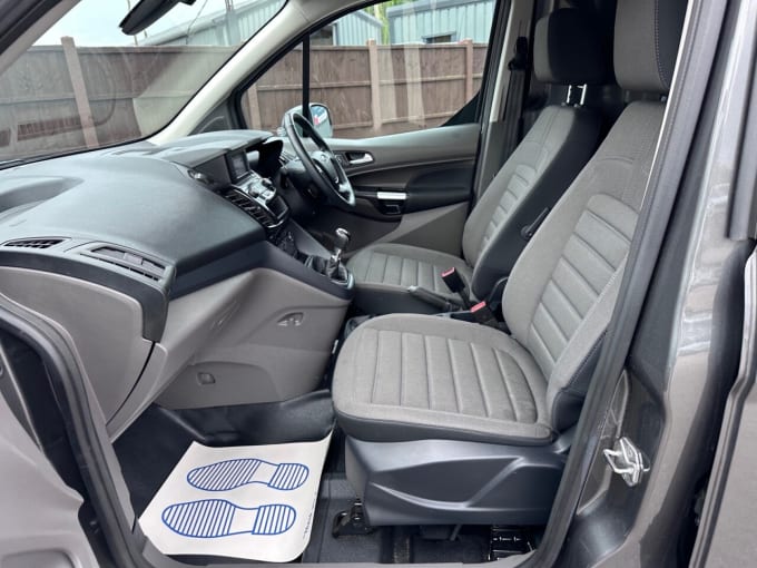 2025 Ford Transit Connect