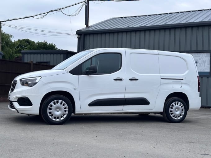 2025 Vauxhall Combo