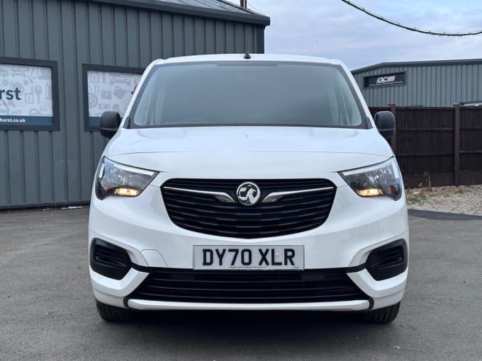 2025 Vauxhall Combo