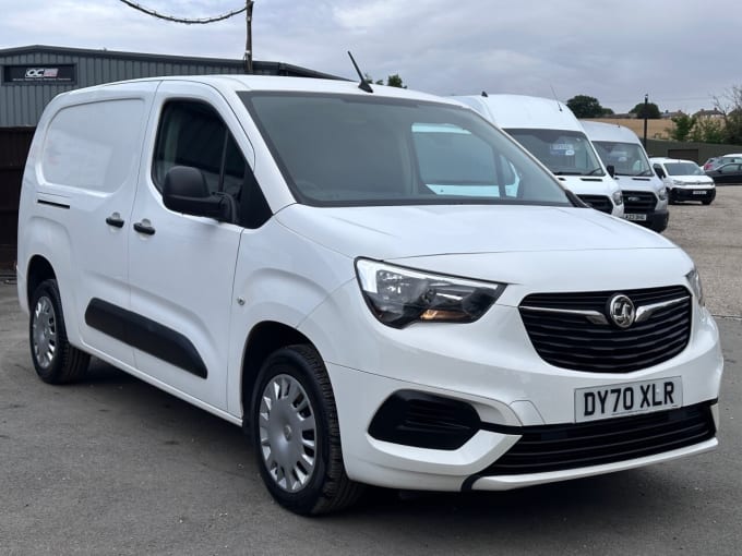 2025 Vauxhall Combo