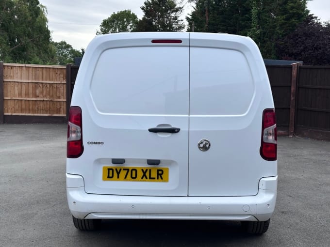 2025 Vauxhall Combo