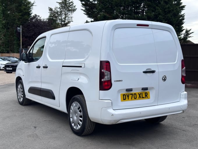 2025 Vauxhall Combo