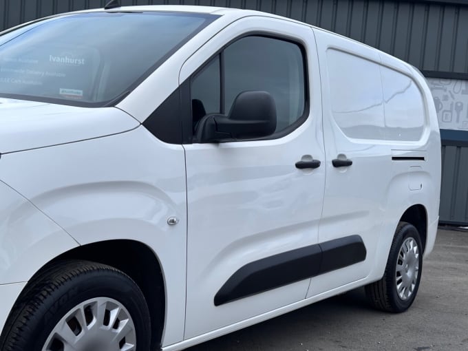 2025 Vauxhall Combo