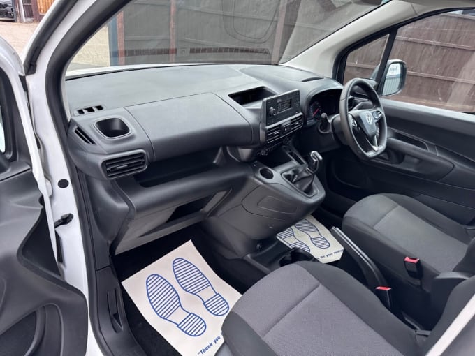 2025 Vauxhall Combo