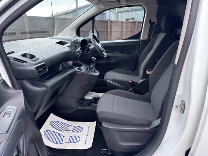 2025 Vauxhall Combo