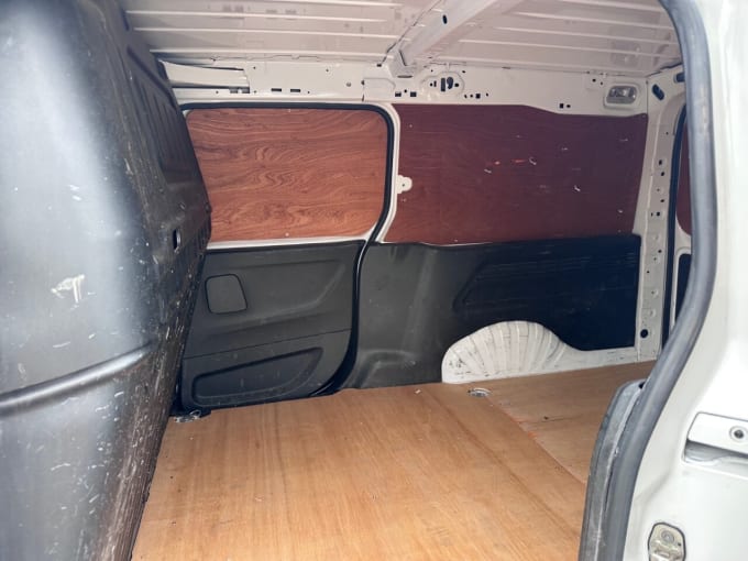 2025 Vauxhall Combo