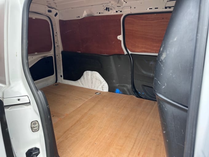 2025 Vauxhall Combo