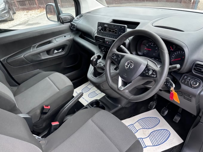 2025 Vauxhall Combo