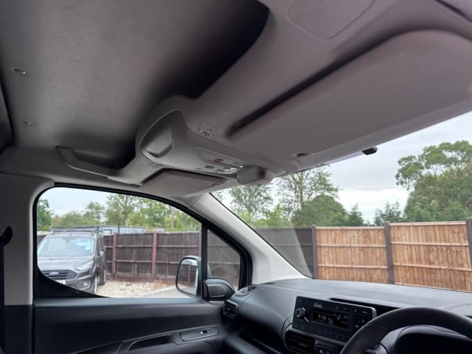 2025 Vauxhall Combo