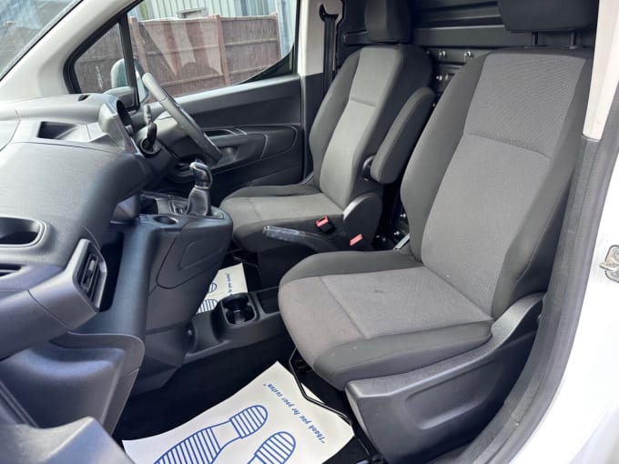 2025 Vauxhall Combo