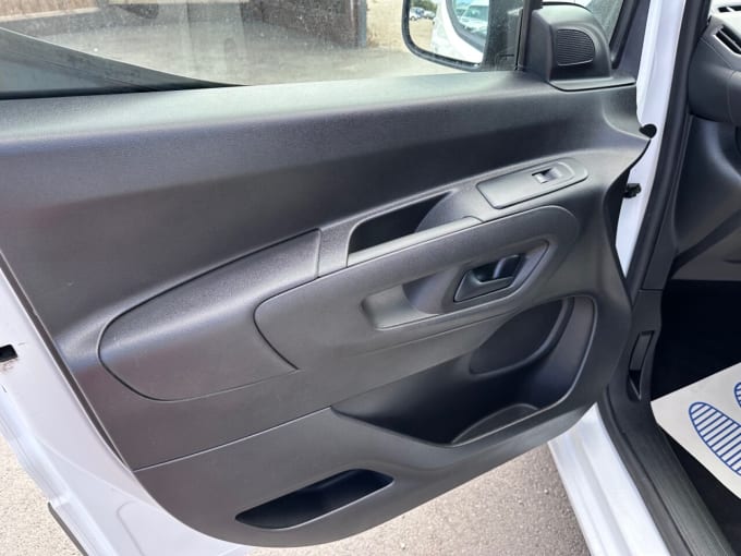 2025 Vauxhall Combo