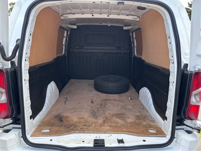 2025 Vauxhall Combo