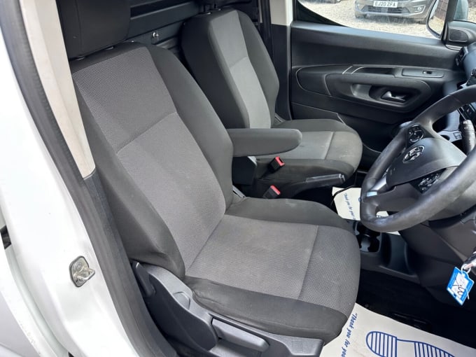 2025 Vauxhall Combo