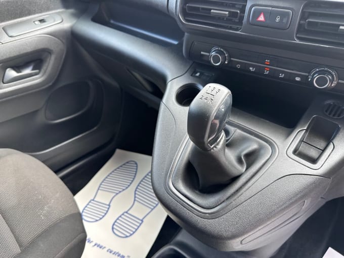 2025 Vauxhall Combo