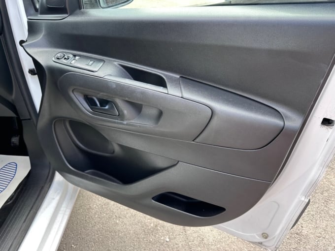 2025 Vauxhall Combo