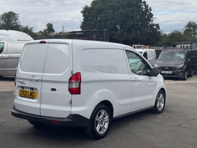 2025 Ford Transit Courier