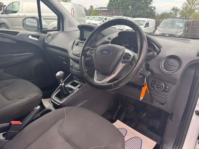 2025 Ford Transit Courier