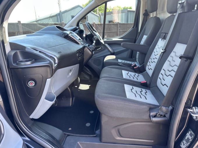 2025 Ford Transit Custom