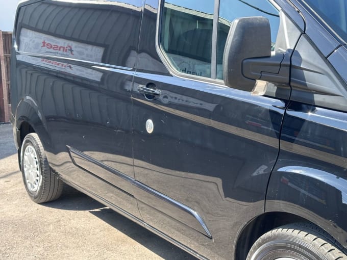 2025 Ford Transit Custom