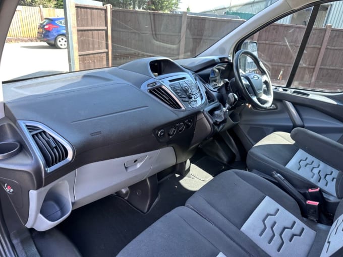 2025 Ford Transit Custom