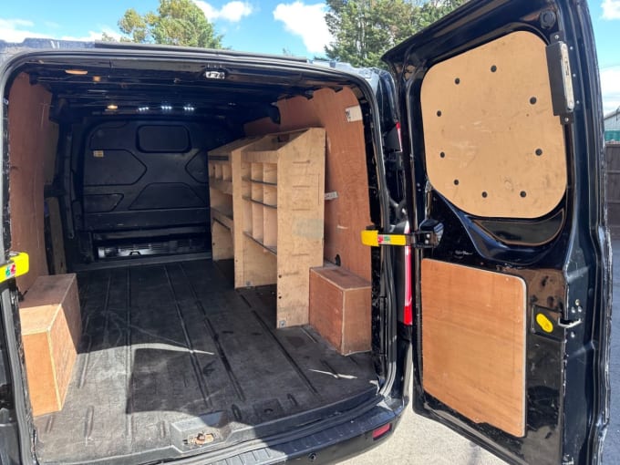 2025 Ford Transit Custom