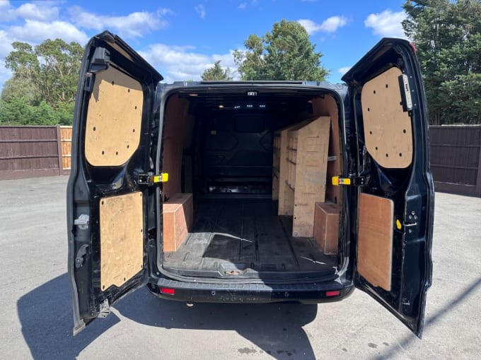 2025 Ford Transit Custom