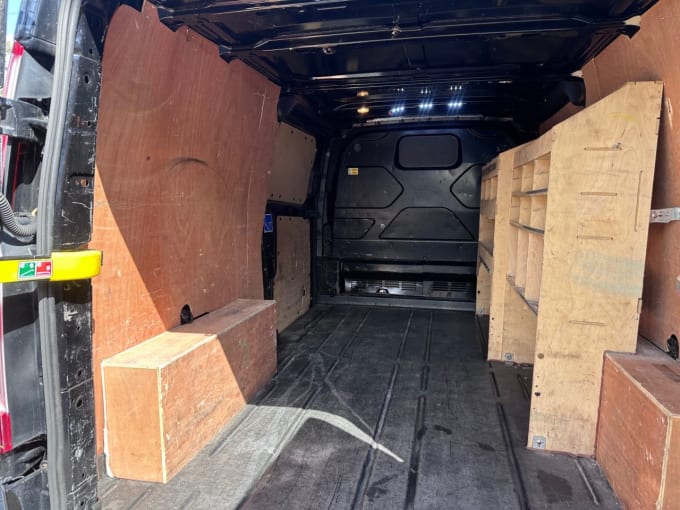 2025 Ford Transit Custom