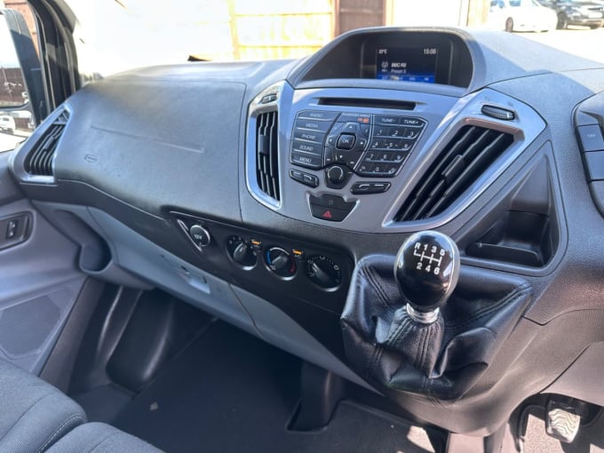 2025 Ford Transit Custom