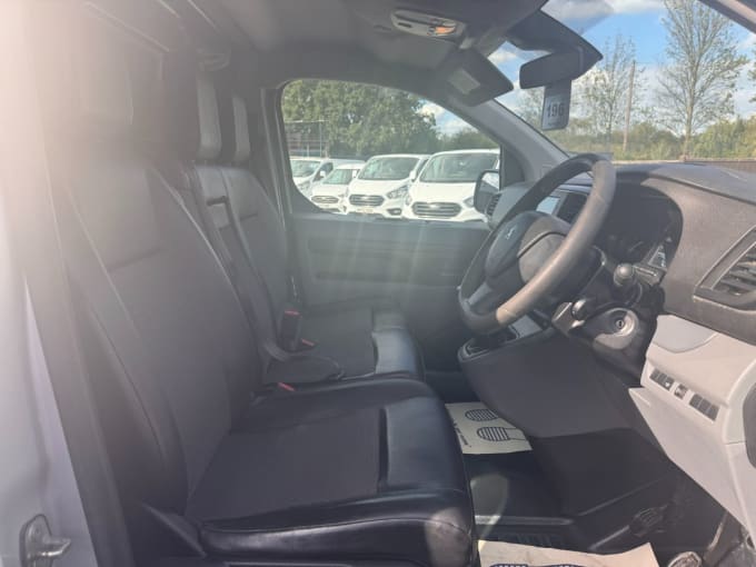 2017 Peugeot Expert